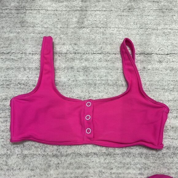 Pink bikini  - Picture 2 of 5